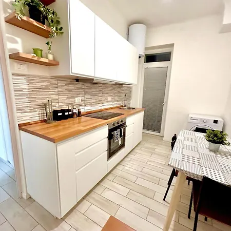 Zar 5 Apartamento Trieste
